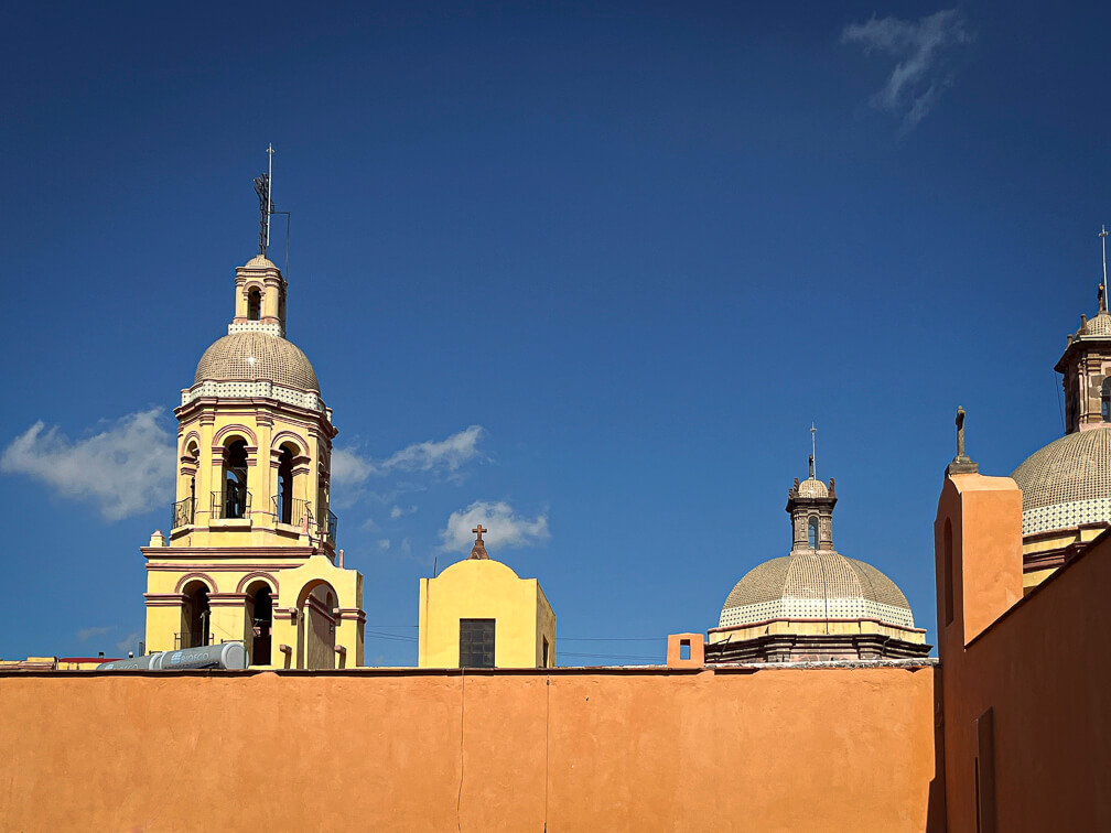 Convento de la Santa Cruz – Raíces de fe y leyenda en el corazón de Querétaro | Rhual