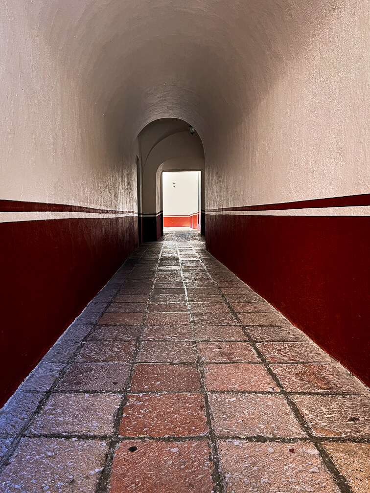 Convento de la Santa Cruz – Raíces de fe y leyenda en el corazón de Querétaro | Rhual