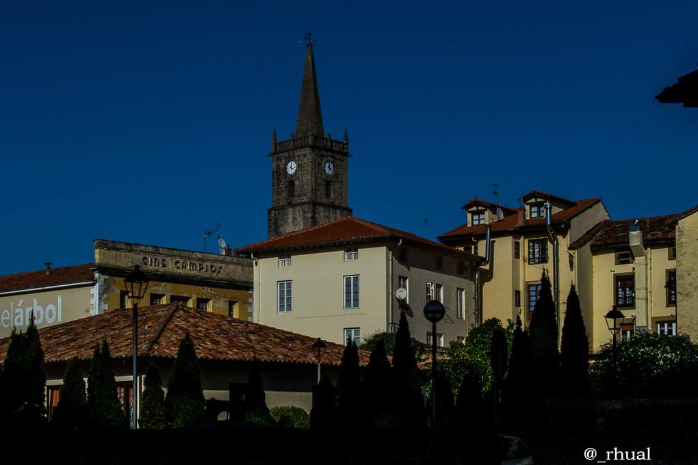 Comillas – Fantasía arquitectónica frente al Cantábrico | Rhual