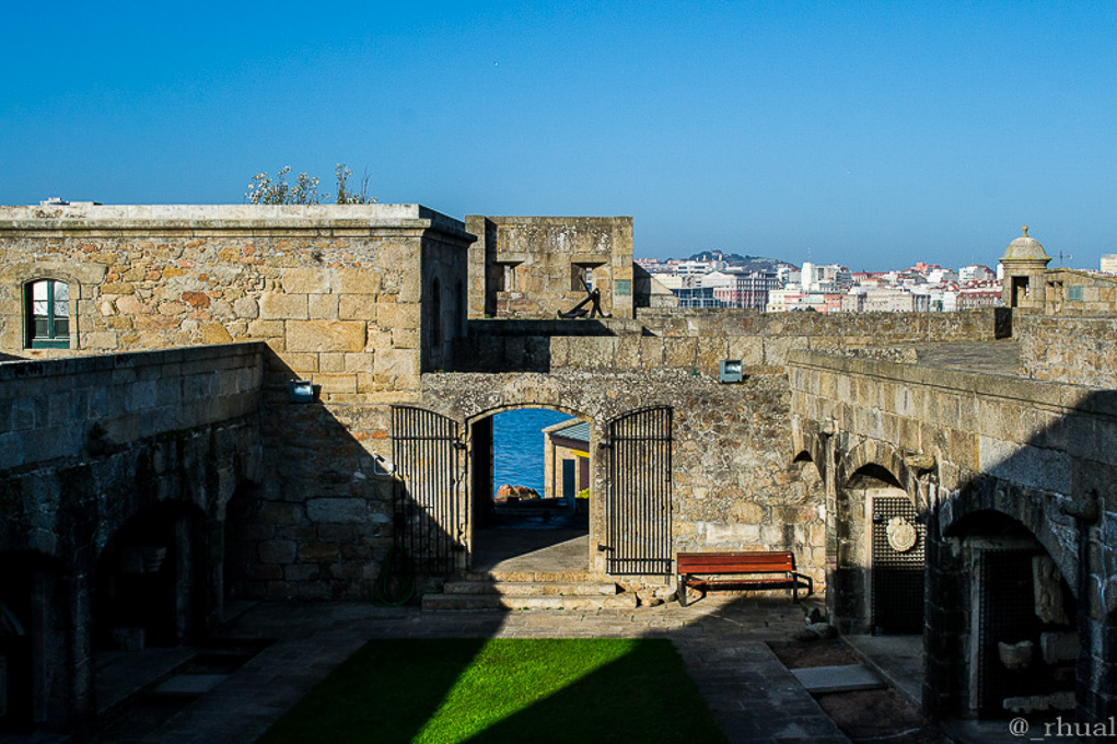 A Coruña – La Ciudad de Cristal y su mirada al Atlántico | Rhual