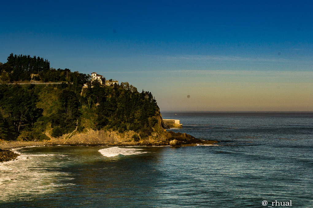 Ea – Encanto pesquero detenido en el tiempo | Rhual