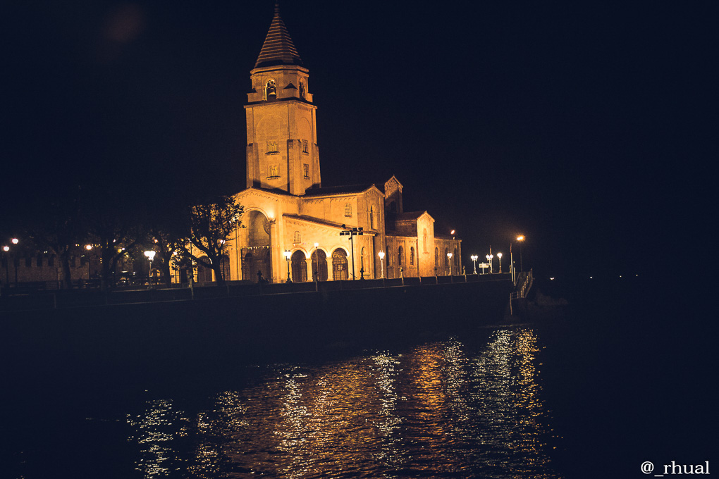Gijón – Tradición, mar y sidra en el corazón de Asturias | Rhual