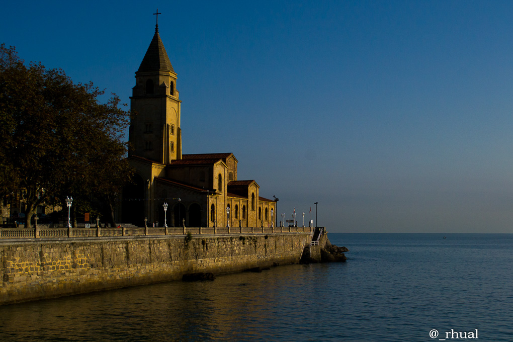 Gijón – Tradición, mar y sidra en el corazón de Asturias | Rhual