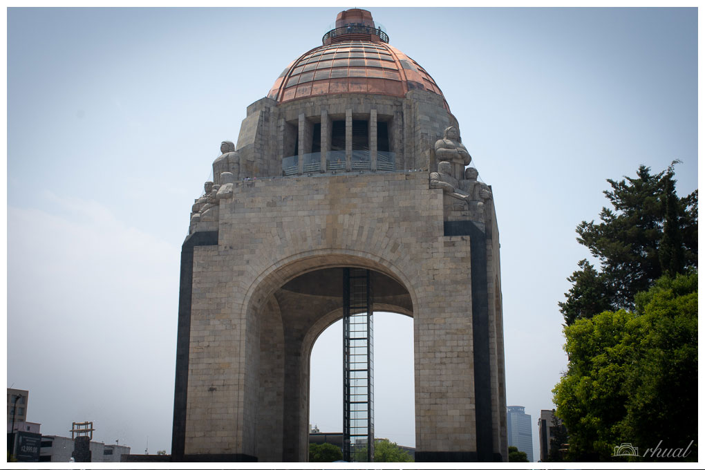 Monumento a la Revolución – Símbolo de Historia y Grandeza Arquitectónica | Rhual