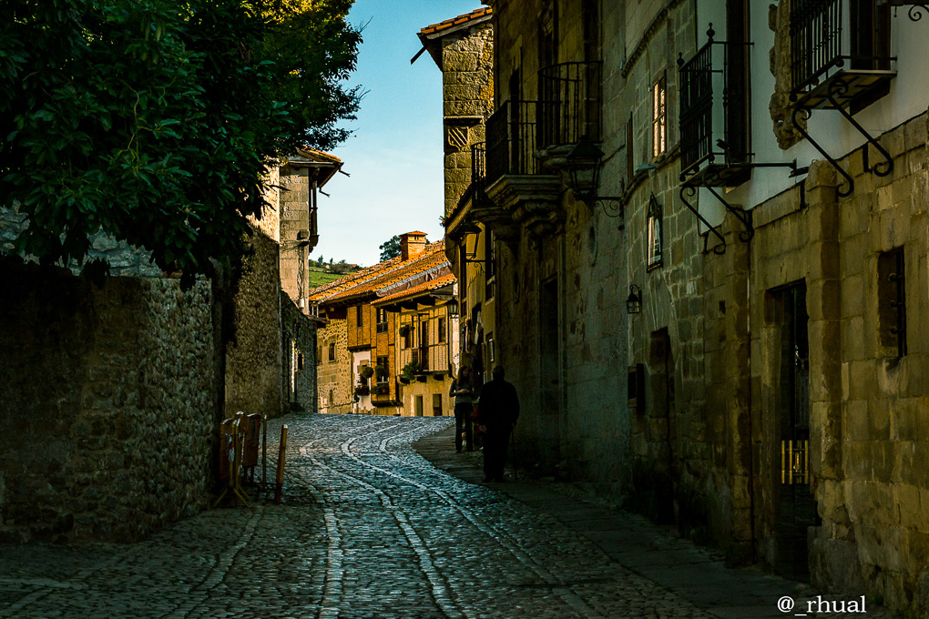 Santillana del Mar – La villa de las tres mentiras | Rhual
