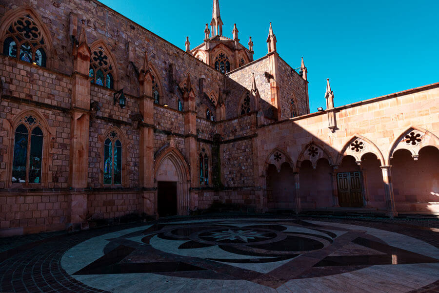 Zacatecas: Entre Minerales, Historia Viva y Arte que Resuena | Rhual